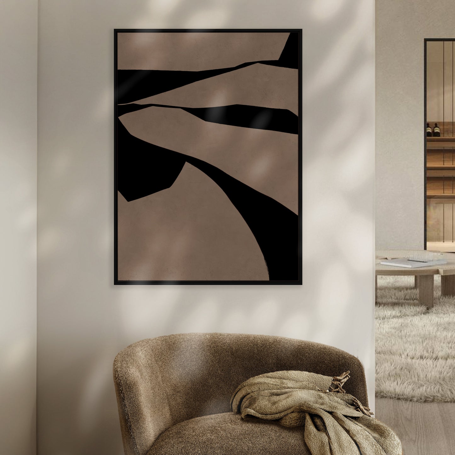 Décoration murale Tenos avec cadre noir dans un salon contemporain épuré